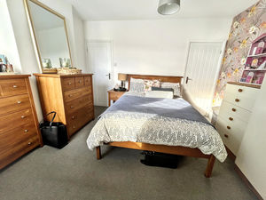 Bedroom- click for photo gallery